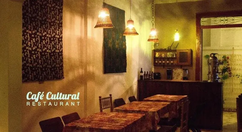 La Casa Cafe Guesthouse