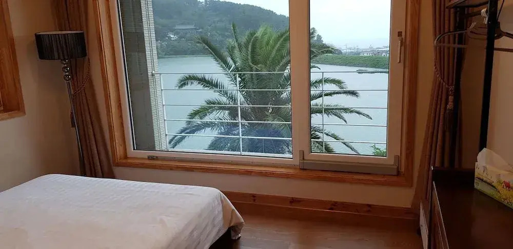 Jeju Lake Pension