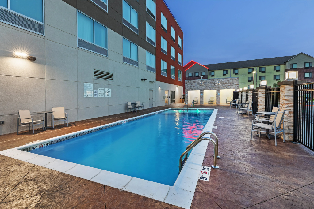 Holiday Inn Express & Suites - Tulsa Northeast - Owasso by IHG