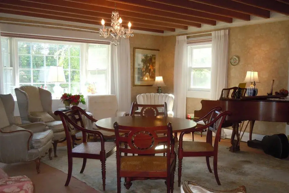 Tidewater Inn
