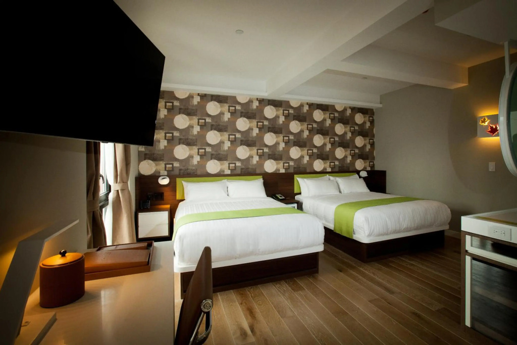 NobleDEN Hotel