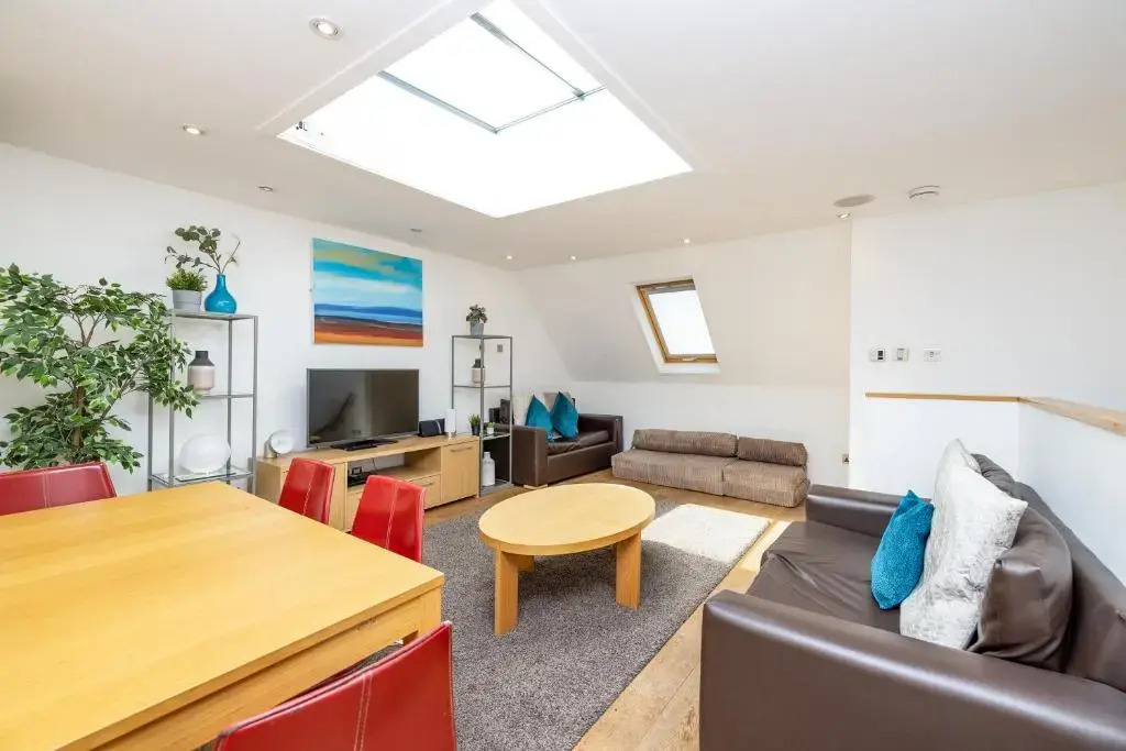 ALTIDO Superb 2-BR Flat in the heart of Edinburgh