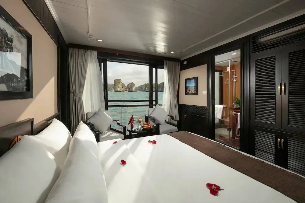 Lily Cruise