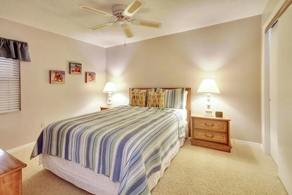 Emerald Isle 502 3 Bdrm Beachfront Condo / Sunset Views!