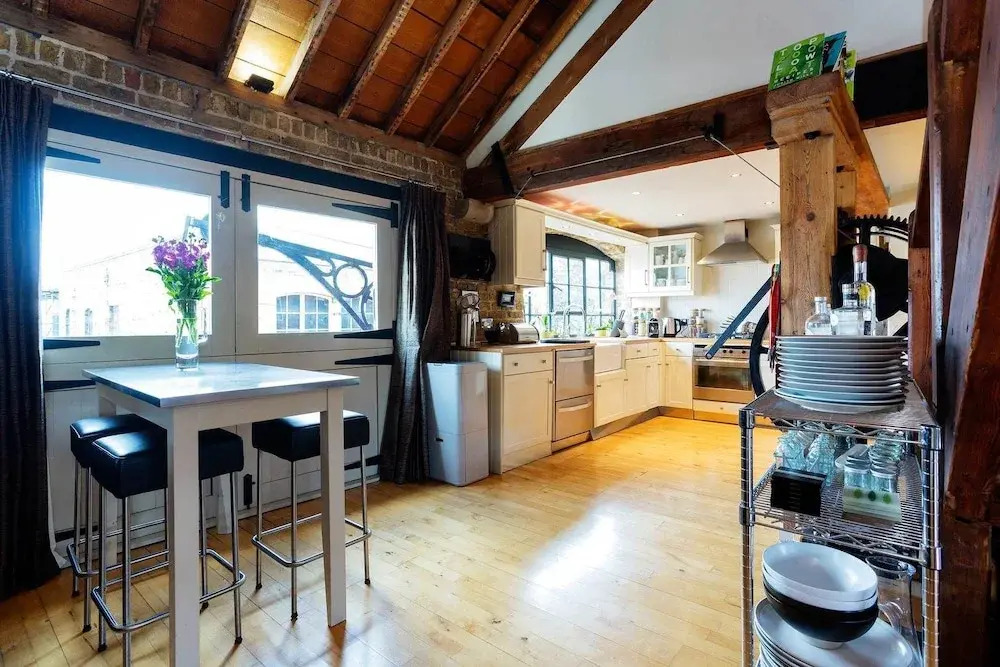 Warehouse Loft in London Bridge