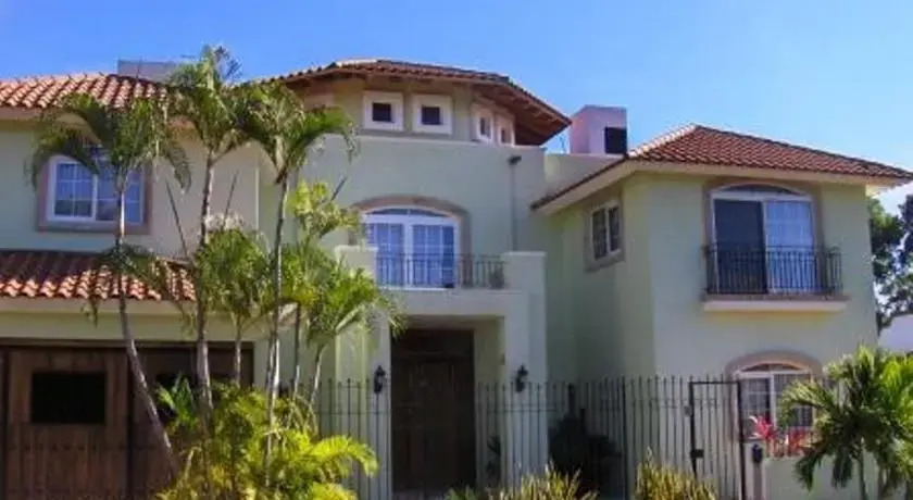 Casa Manzanero
