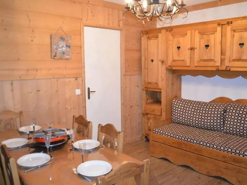 Appartement Les Menuires, 2 pièces, 6 personnes - FR-1-452-96