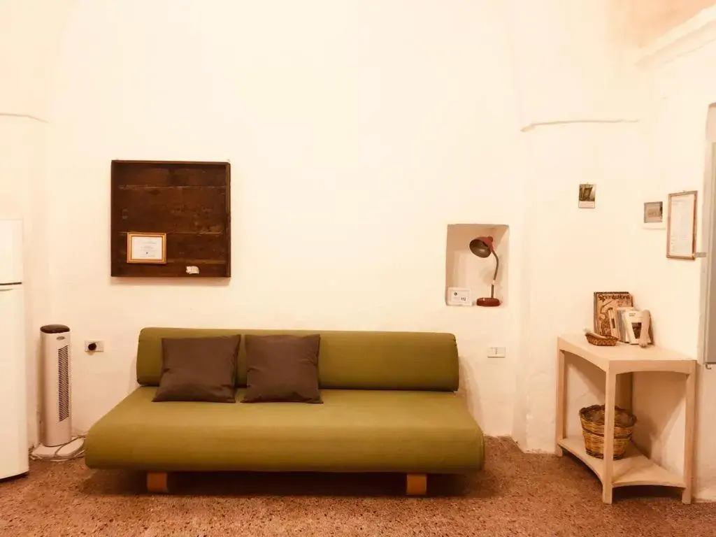 La Casetta Bianca, tipical Salento historic house