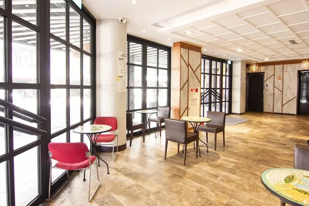 CHECK inn Taichung Ziyou