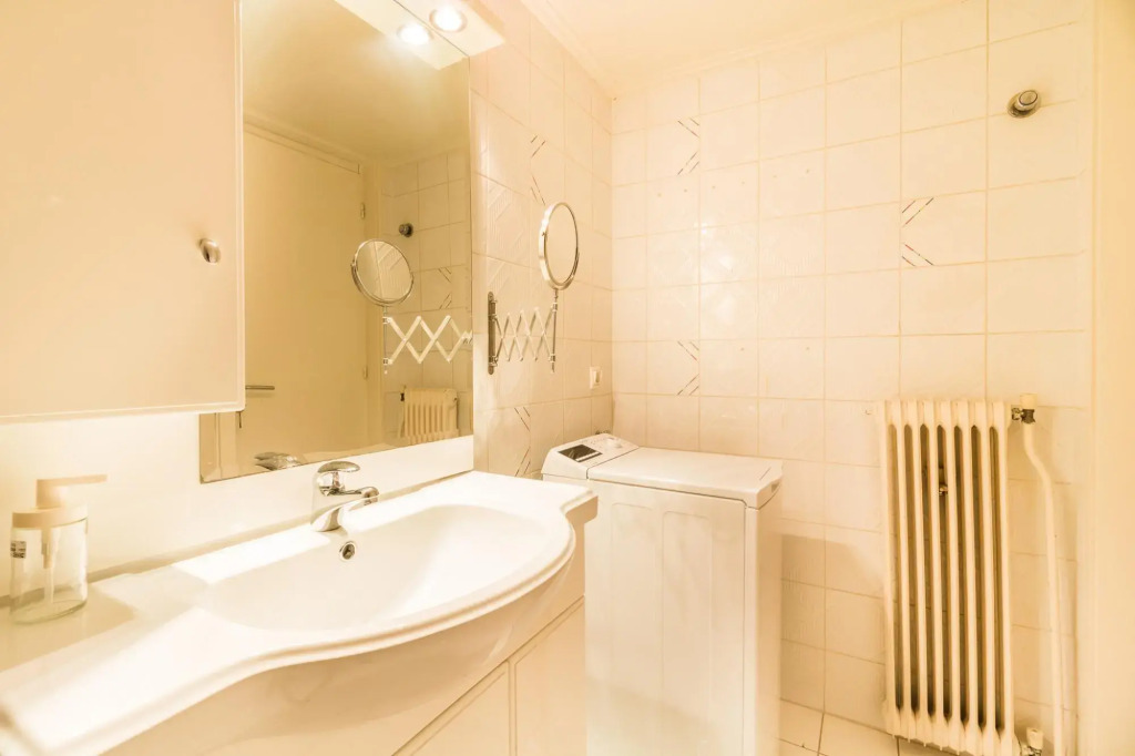Elegant Retreat in Kolonaki - Renovated April 2026