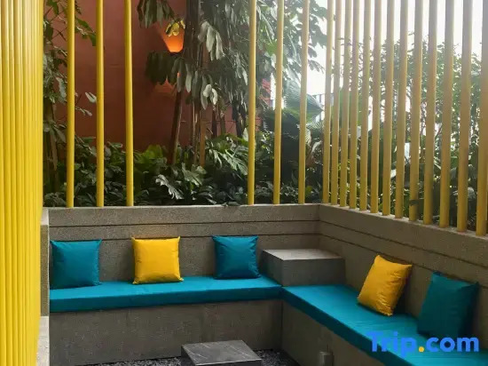 Piccadilly Residence Greentown Ipoh by PLY Home