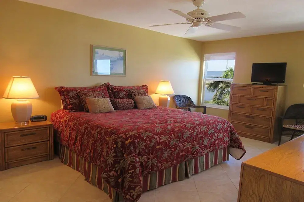Eden House #302