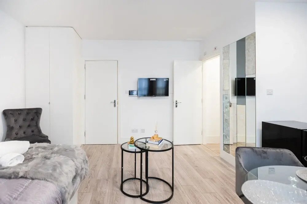 Kensal Green Studio London - by Resify