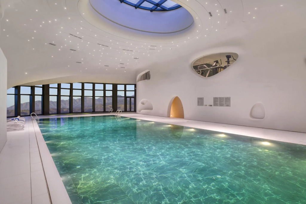 Crowne Plaza Zunhua Hot Spring Town by IHG
