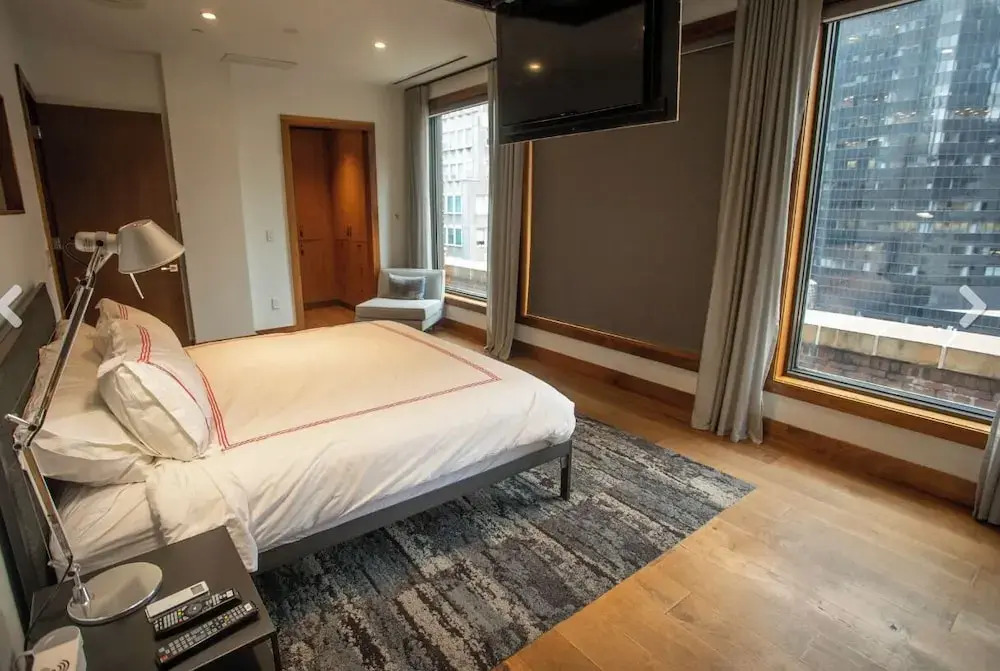 Lexington Plaza Hotel