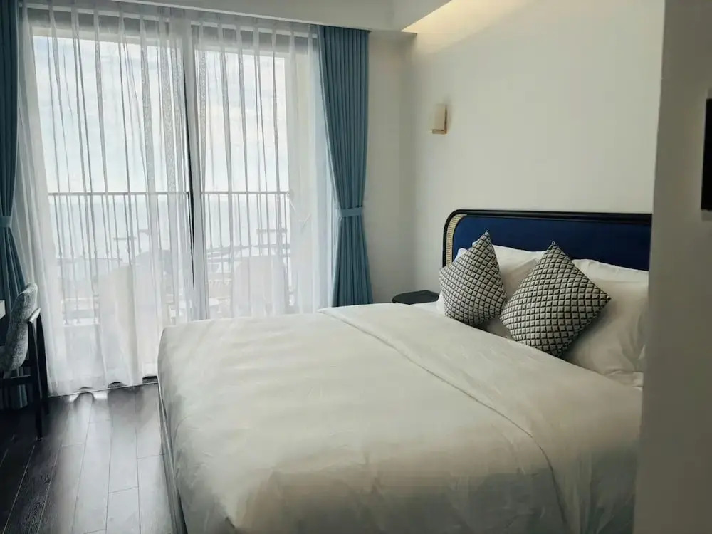 Azure Premium Apartments