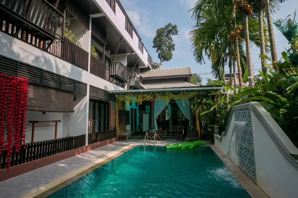 Baan Huenphen Boutique Hotel