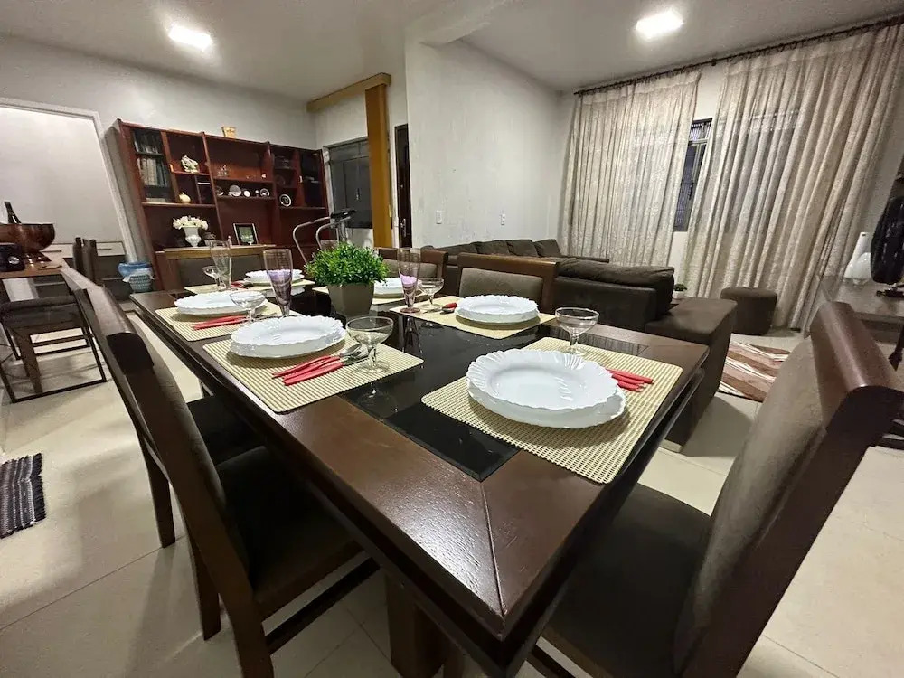 Casa Central 3 suites e piscina 10 pax