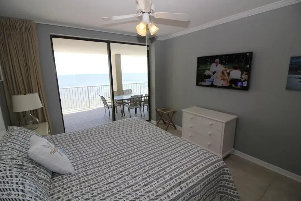 White Caps 1502 3 Bedroom Condo