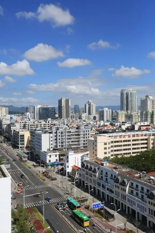Sanya Huabaoshi Hotel