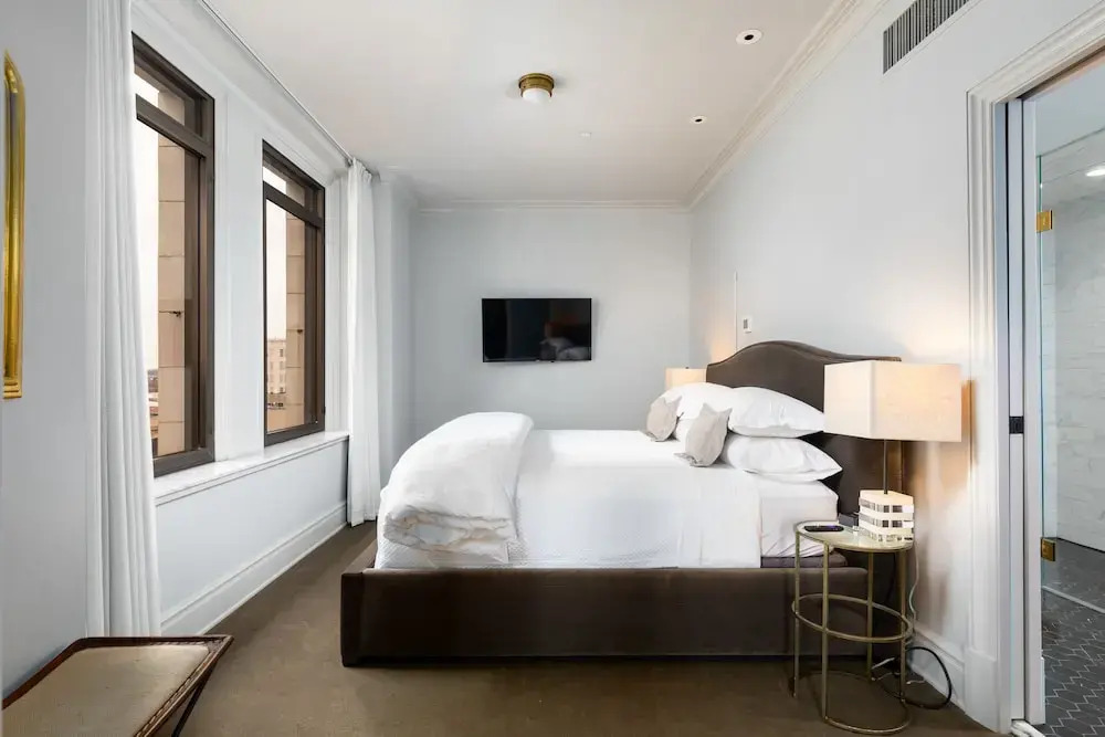John Hand Club Hotel