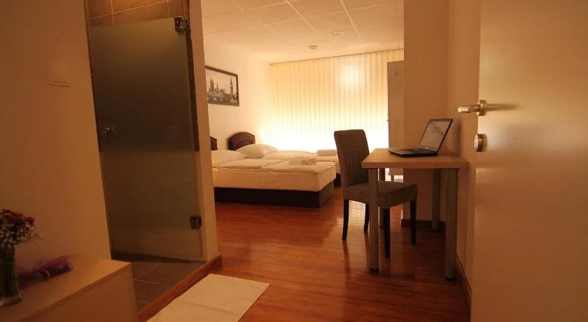 Rooms XXL