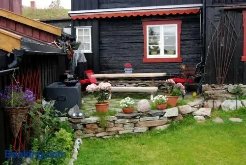 Regnbuegården