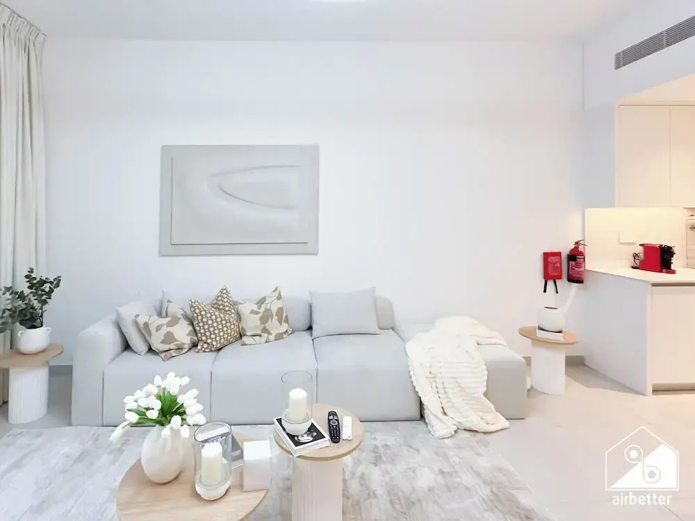 Luxury & Comfort 1B at Al Jadeel 2 Jumeirah Living