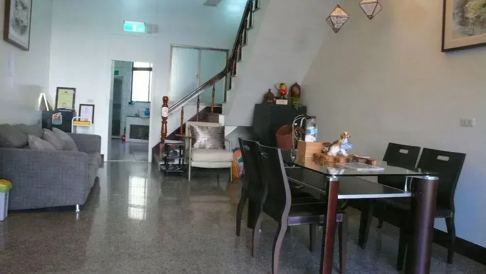 Dd House