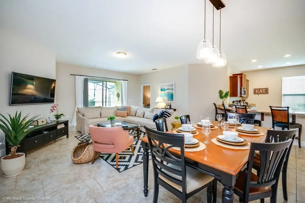 Solterra - 4167 Oaktree Drive