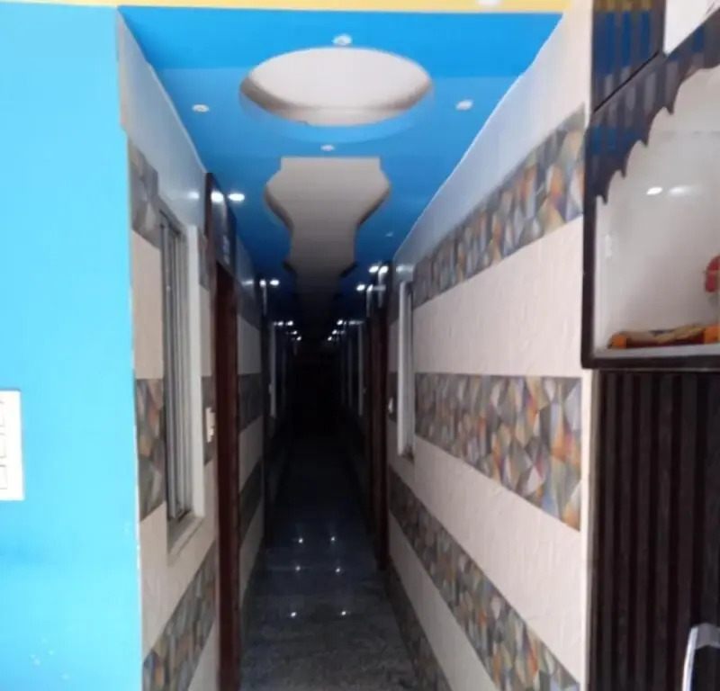 Goroomgo Raahi Palace Kanpur