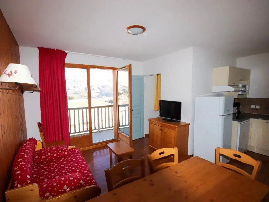 Appartement Le Dévoluy, 4 pièces, 8 personnes - FR-1-504-429