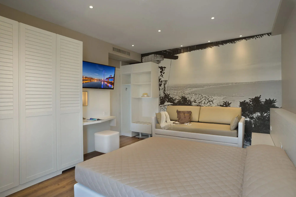 Embassy Hotel & Spa