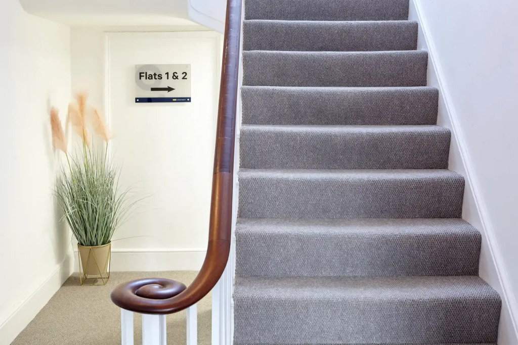 Your Apartment Fredrick Place - No.6