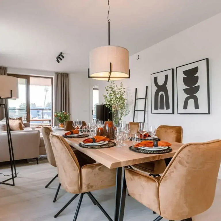 Family Apartment Located by the sea