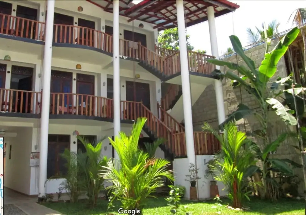Yoho Villa Tropicana