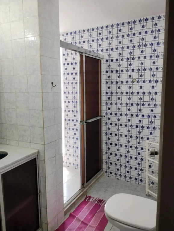 Apartamento amplo a 700 metros da praia