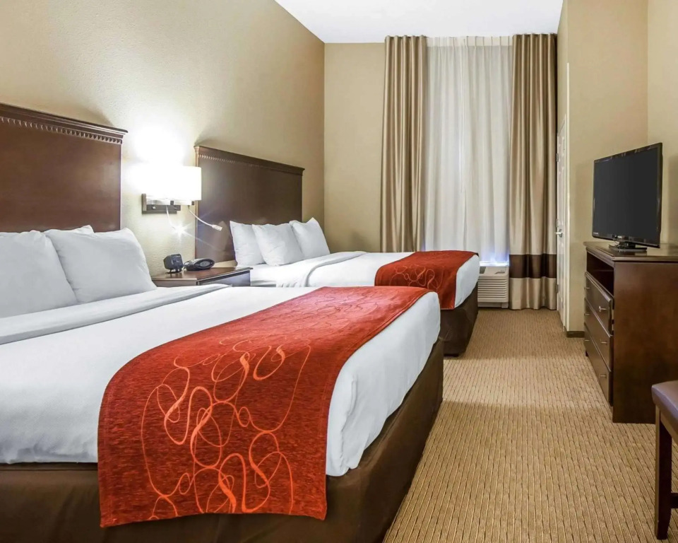 Comfort Suites Marietta-Parkersburg
