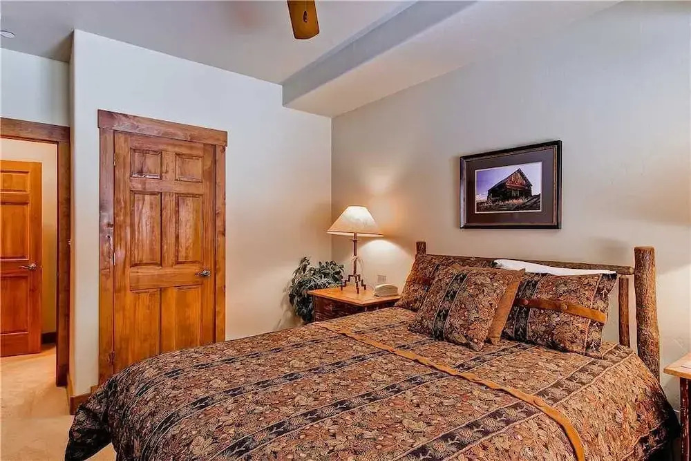 Tl2306 Top Floor and Amenities Galore! Beautuful Residence! Winter Specials!