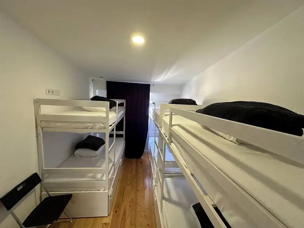 Owls Hostel Ribeiro