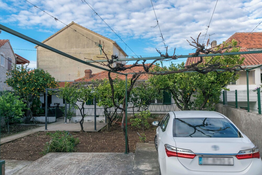 House Frane