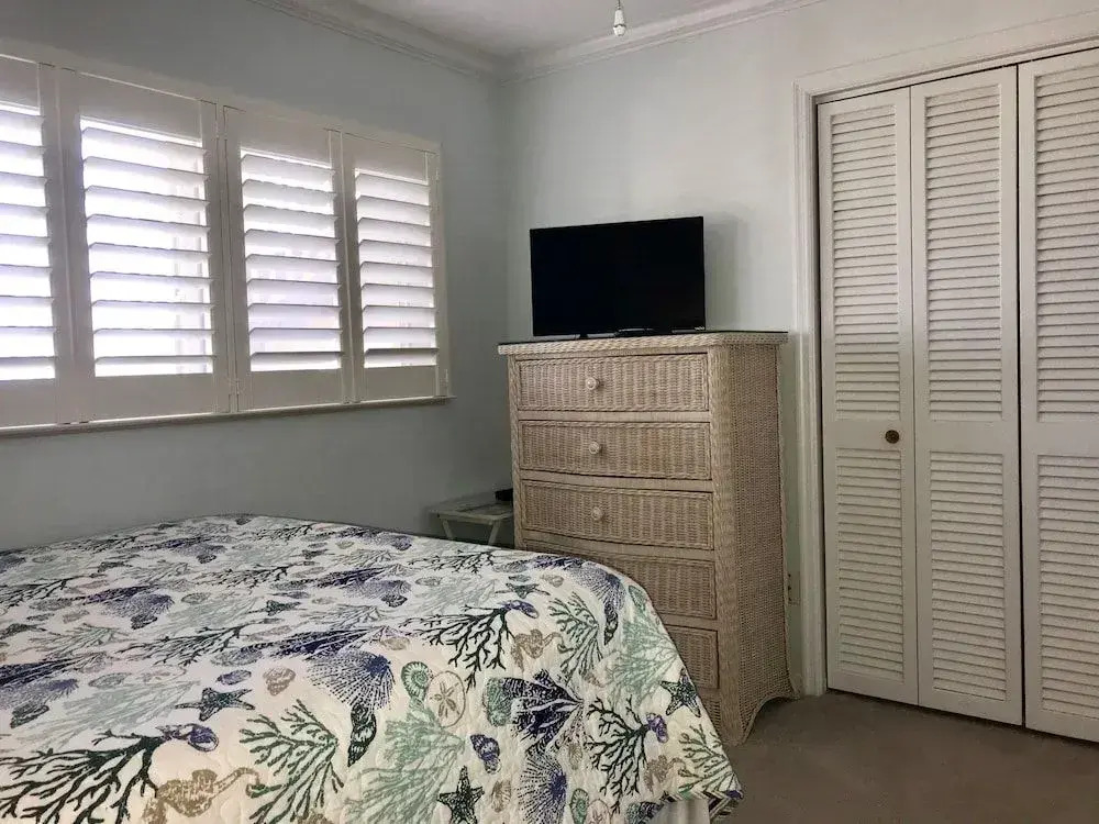Win-San C-105 - 2 Br Condo