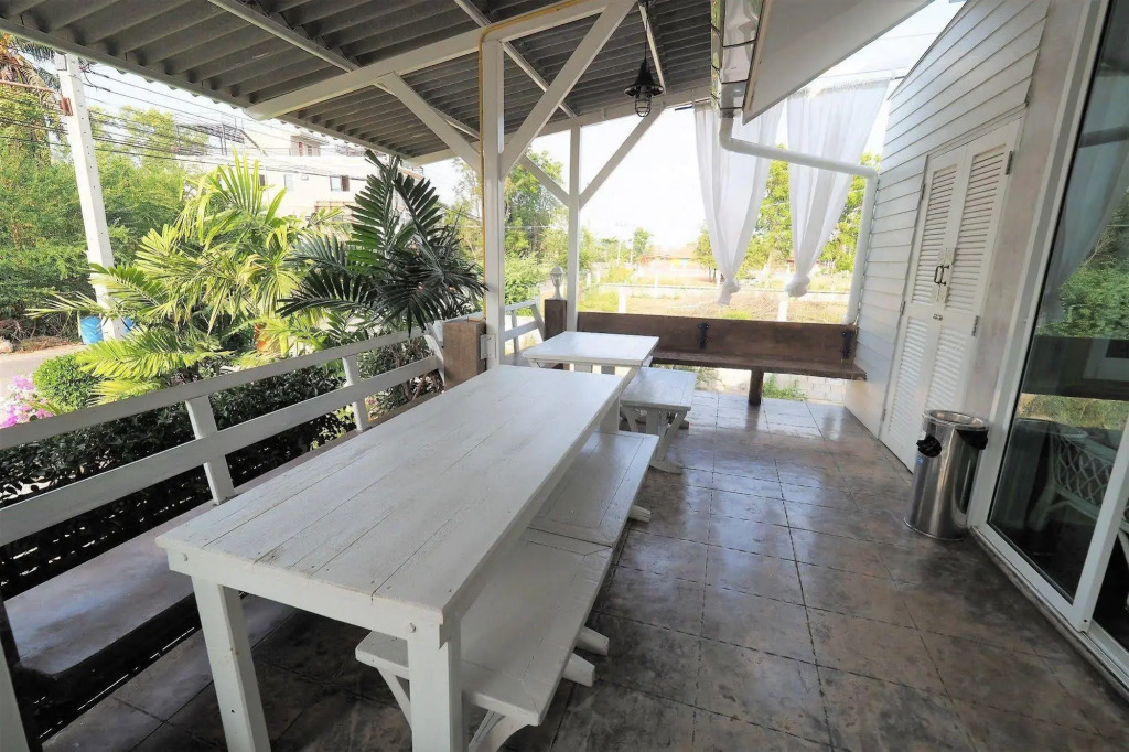 Baan Parinda (Pompom Home)