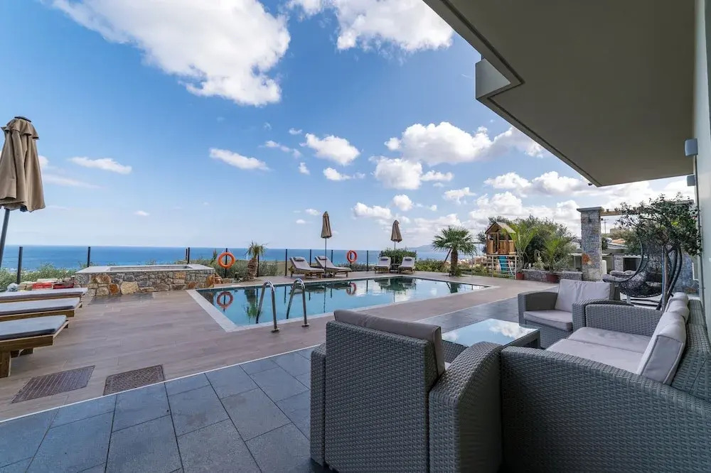 Villa Constandinos - Private Pool - Sleeps 8