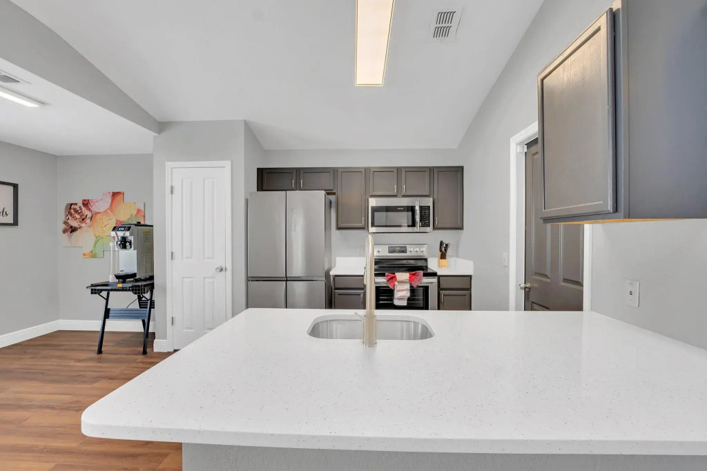 538 Reserve in Davenport