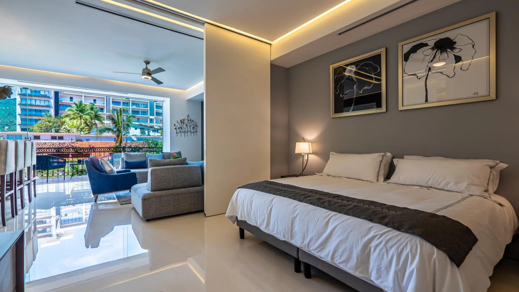 Pier57unit411 Luxurious Ultra Chic Pier 57 Condo Romantic Zo