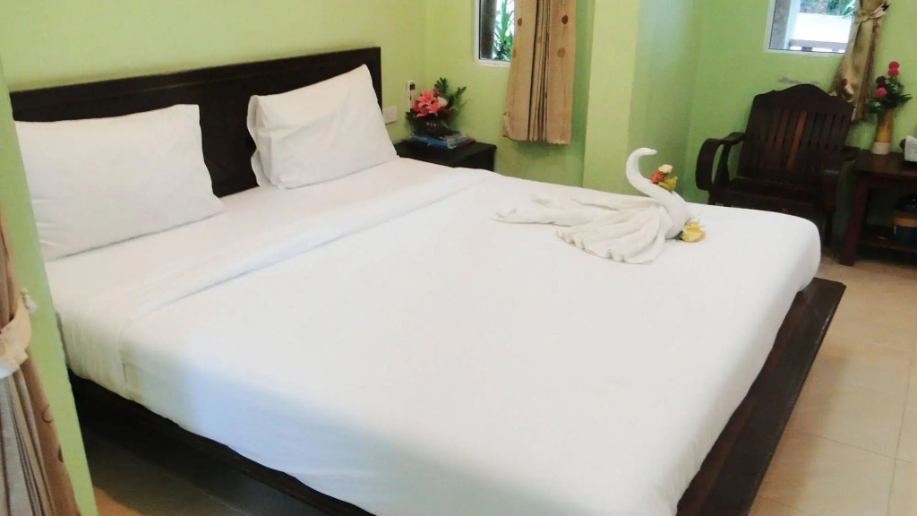 Baan Suan Chong Khao Resort