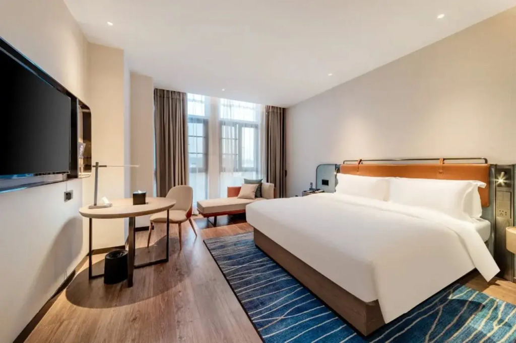 ECHARM HOTEL (WuHan Economic Development Zone Aeon Sports Center Branch)