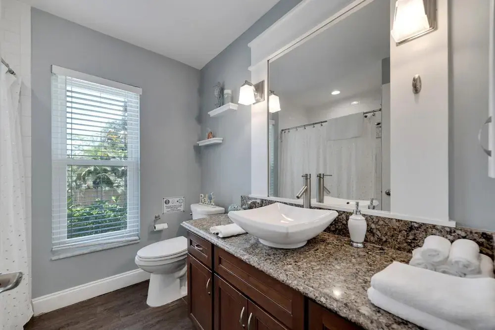 1331 Normandy Cir