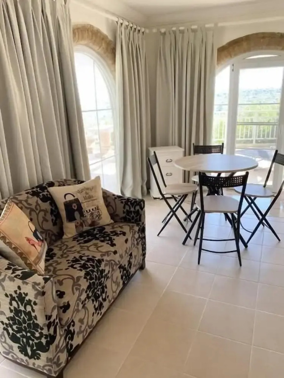 Nostrana Village Apartments